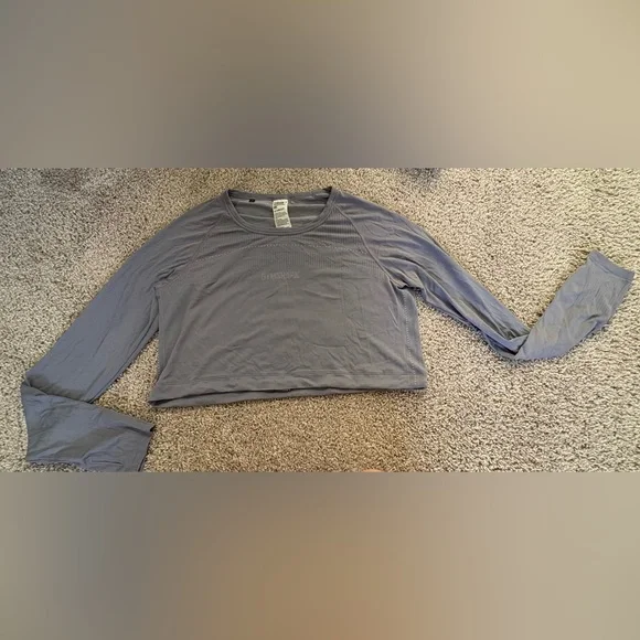Gymshark Women’s Medium Long Sleeve Crop Top Gray Active Crop Top Athleisure - Picture 1 of 4